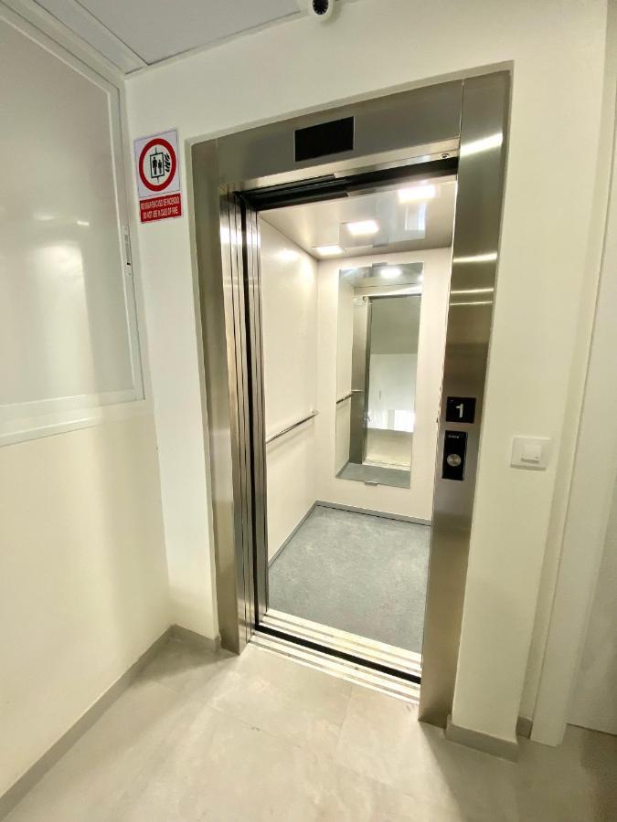 Apartamentos Turisticos Victoria Almuñécar Kültér fotó